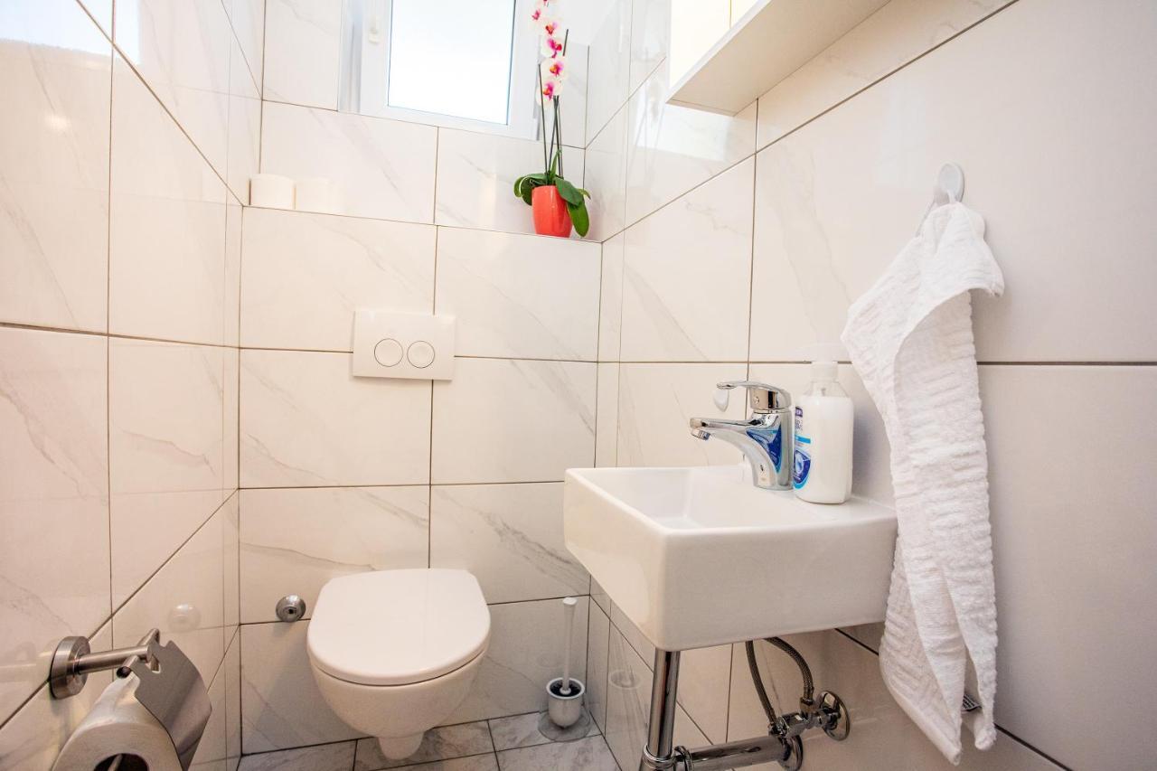 Apartments Adisa Omis Luaran gambar