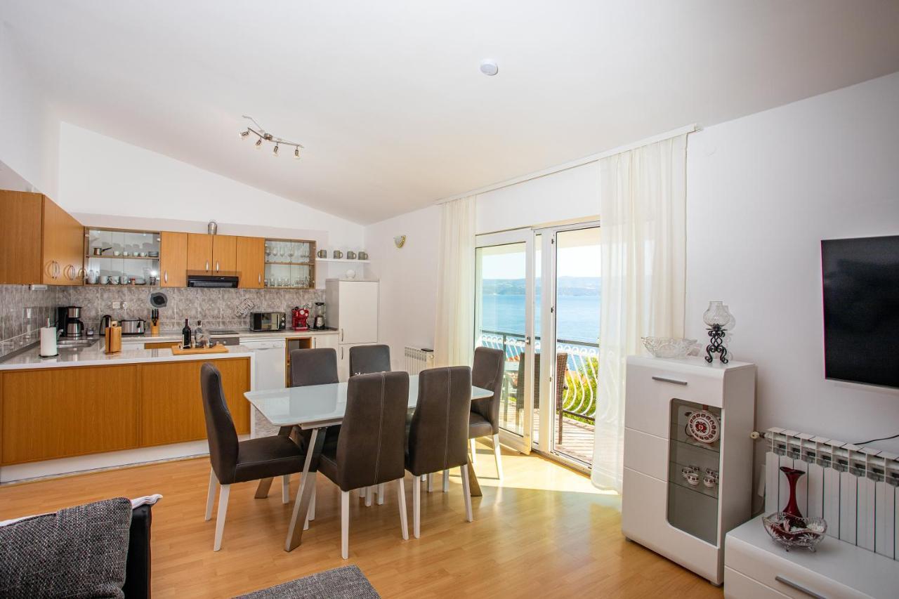 Apartments Adisa Omis Luaran gambar