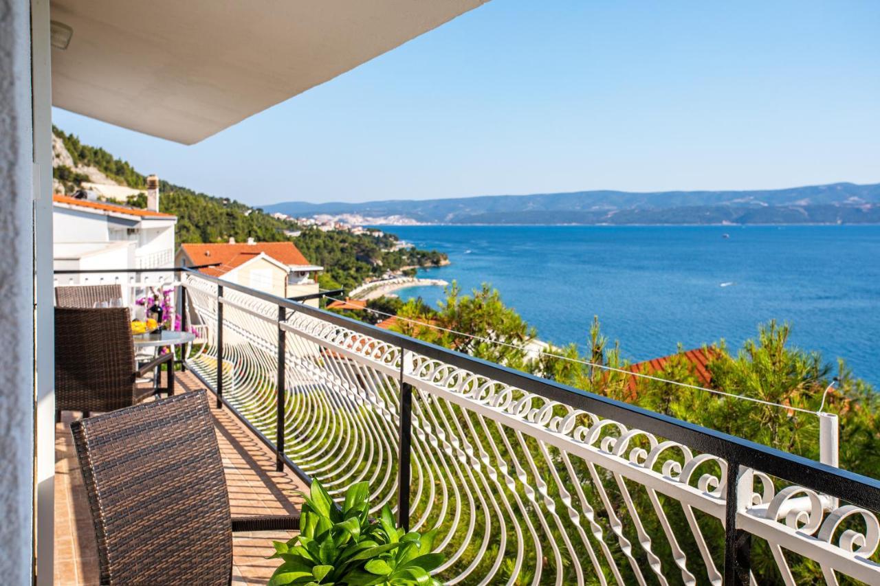 Apartments Adisa Omis Luaran gambar