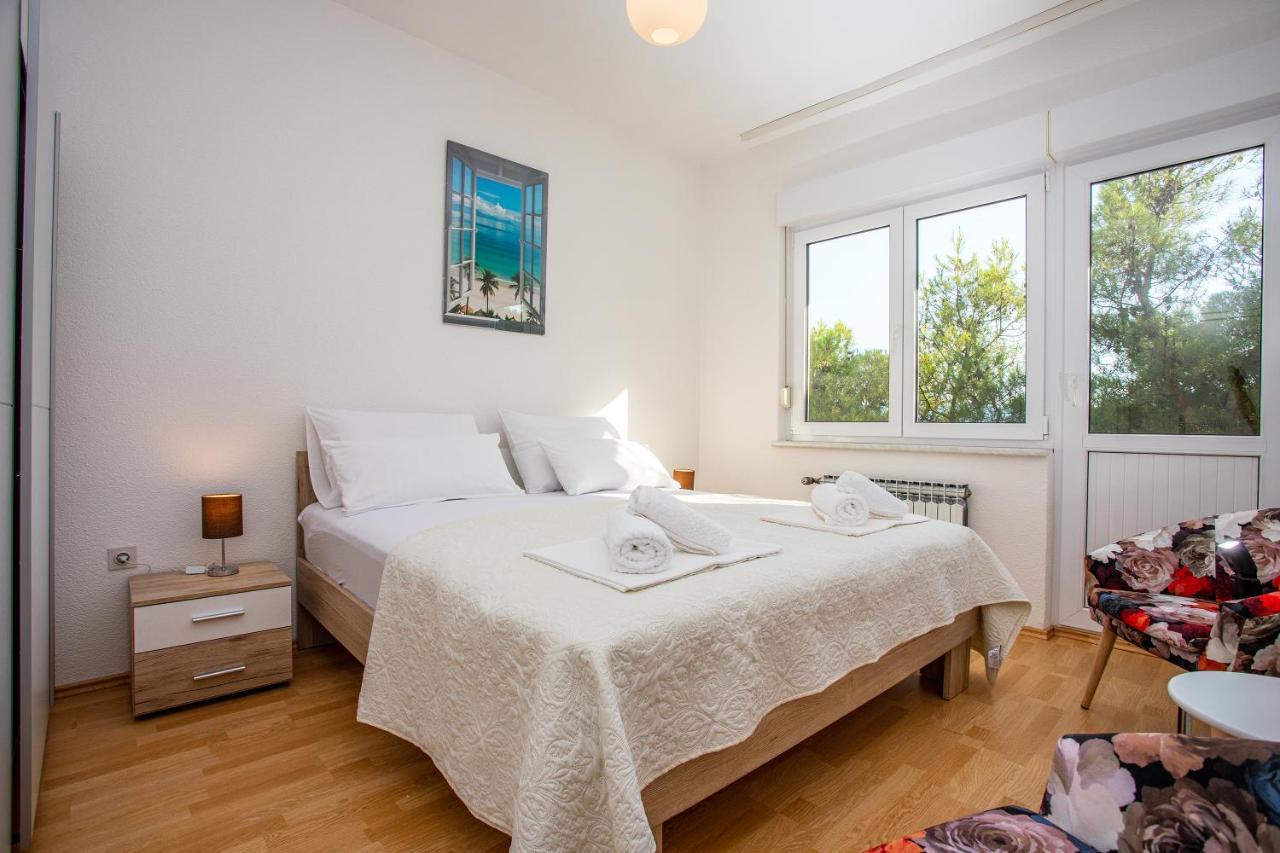 Apartments Adisa Omis Luaran gambar