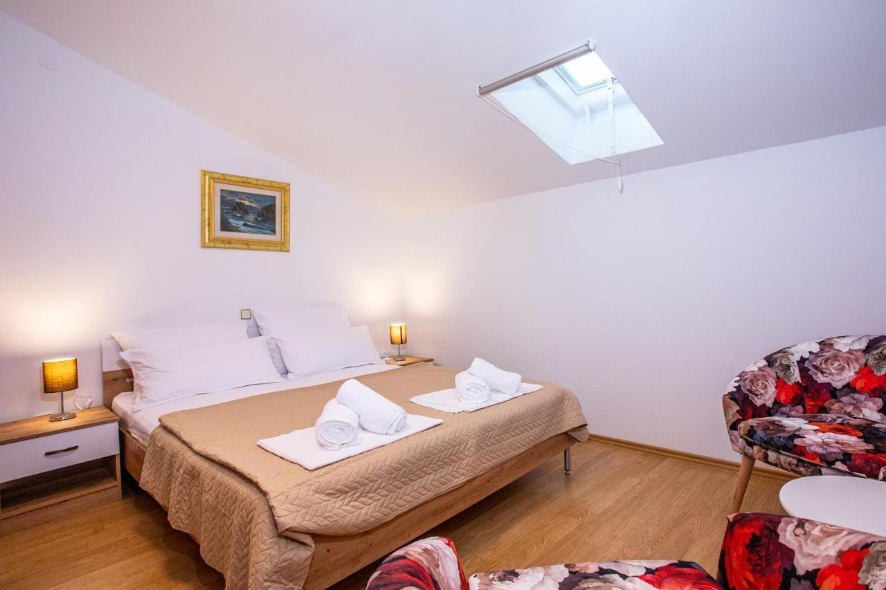 Apartments Adisa Omis Luaran gambar