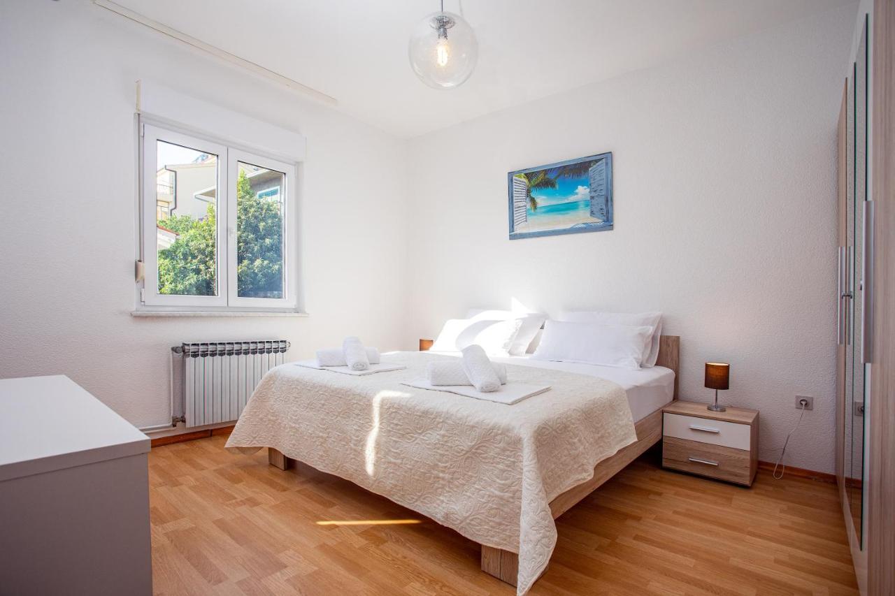 Apartments Adisa Omis Luaran gambar