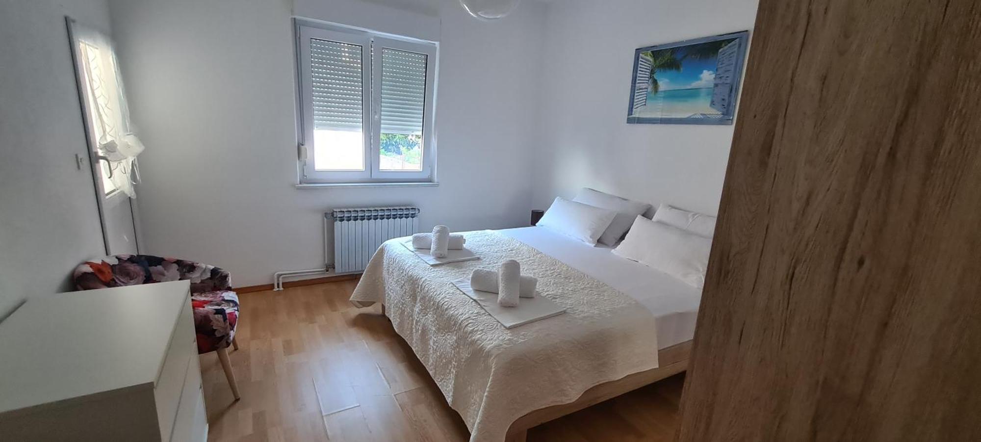 Apartments Adisa Omis Luaran gambar