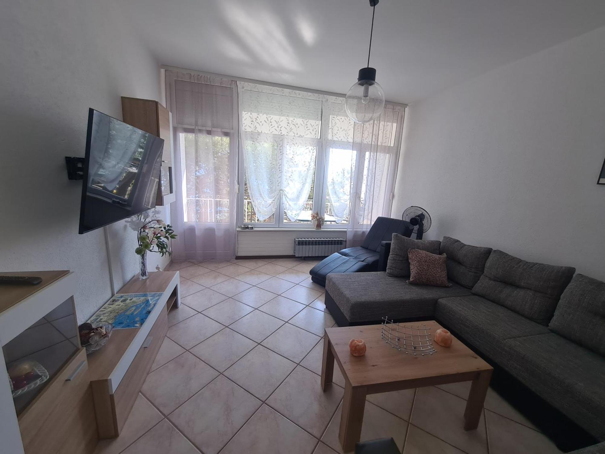 Apartments Adisa Omis Luaran gambar